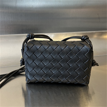 bottega veneta mini loop camera bag #723547